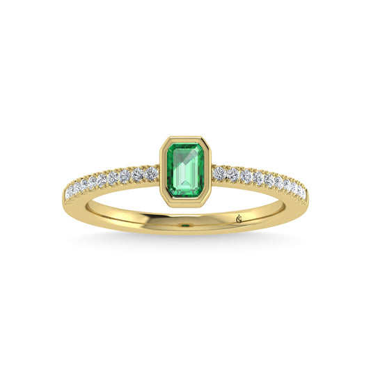 14K Yellow Gold Diamond 3/8 Ct.Tw. And Emerald Fashion Ring