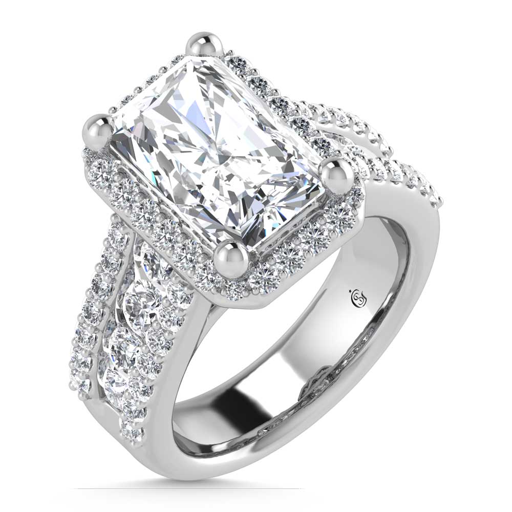 14K White Gold Lab Grown Diamond 6 7/8 Ct.Tw. Round Shank Engagement Ring (Center Radiant)
