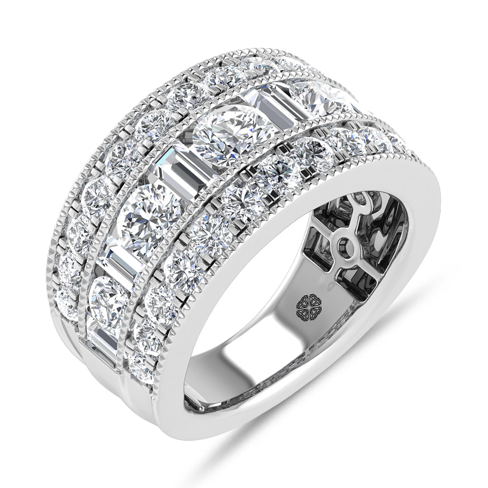 14K White Gold 3 1/8 Ct.Tw. Labgrown Diamond Round and Baguette Fashion Band